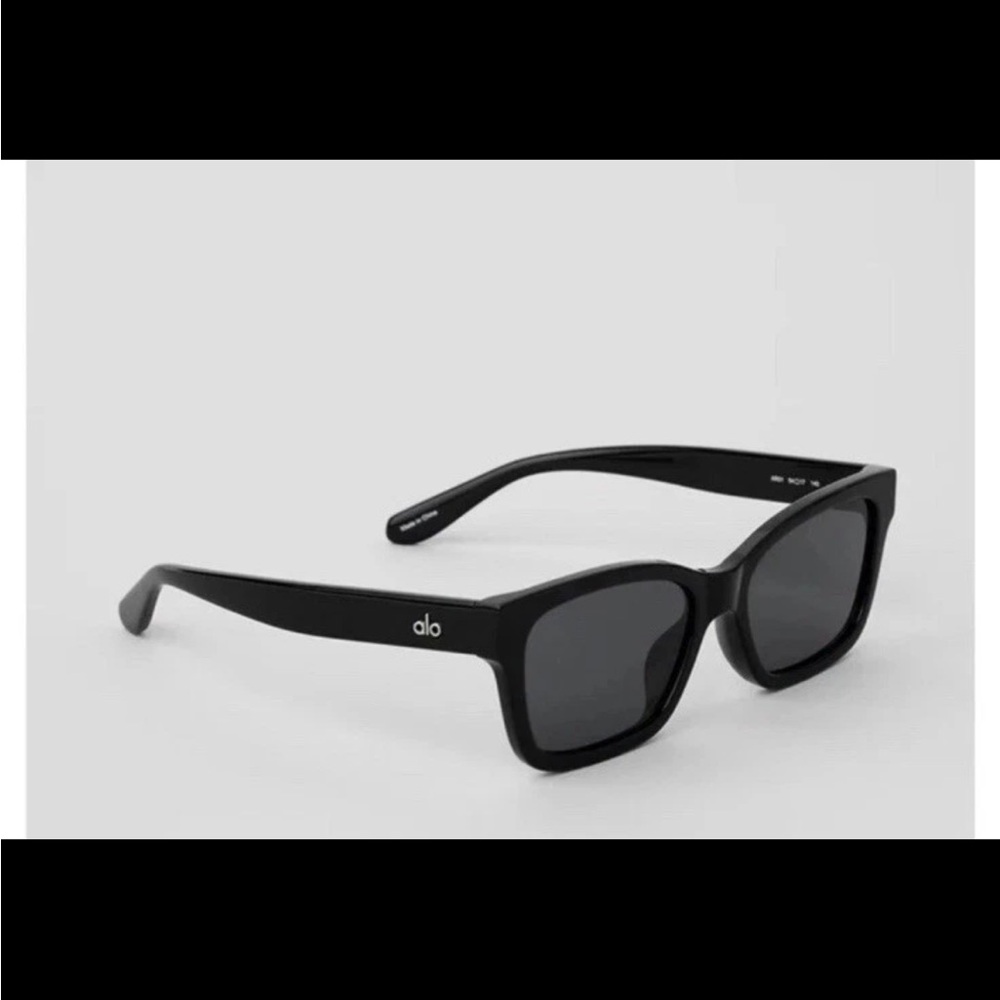 ALO Yoga Chill Black Sunglasses